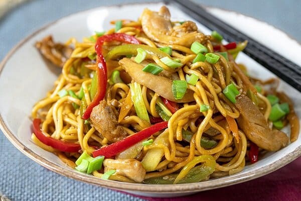 تصویر 4 از فروش نودل مرغ و قارچ + خرید به صرفه